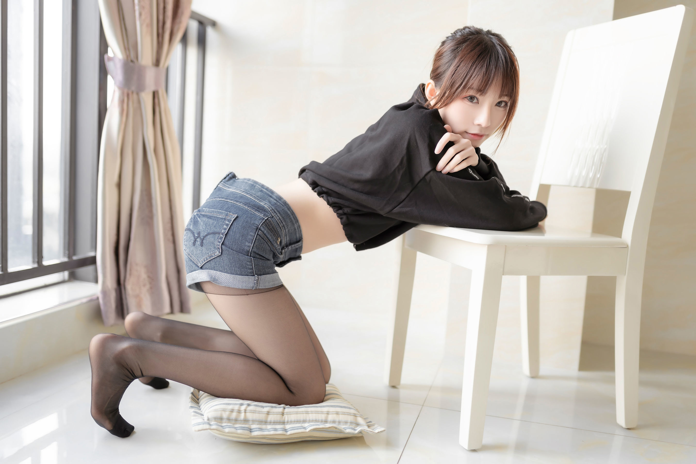 Free pantyhose asian pictures