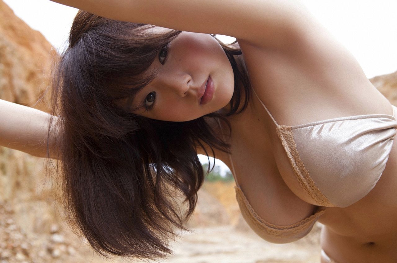 азиатка с самой в мире огромной грудью фото 83