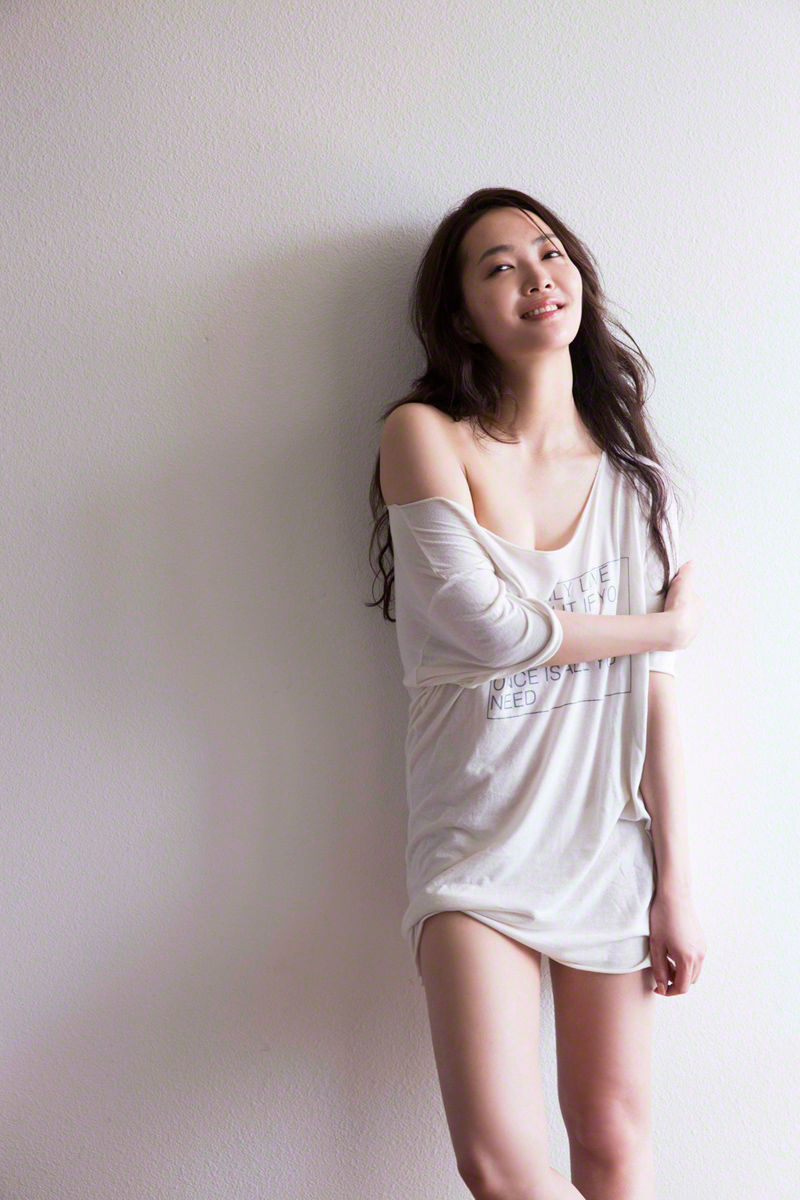 Yui Nishikawa / Yui Nishikawa [Graphis] First Gravure First off daughter