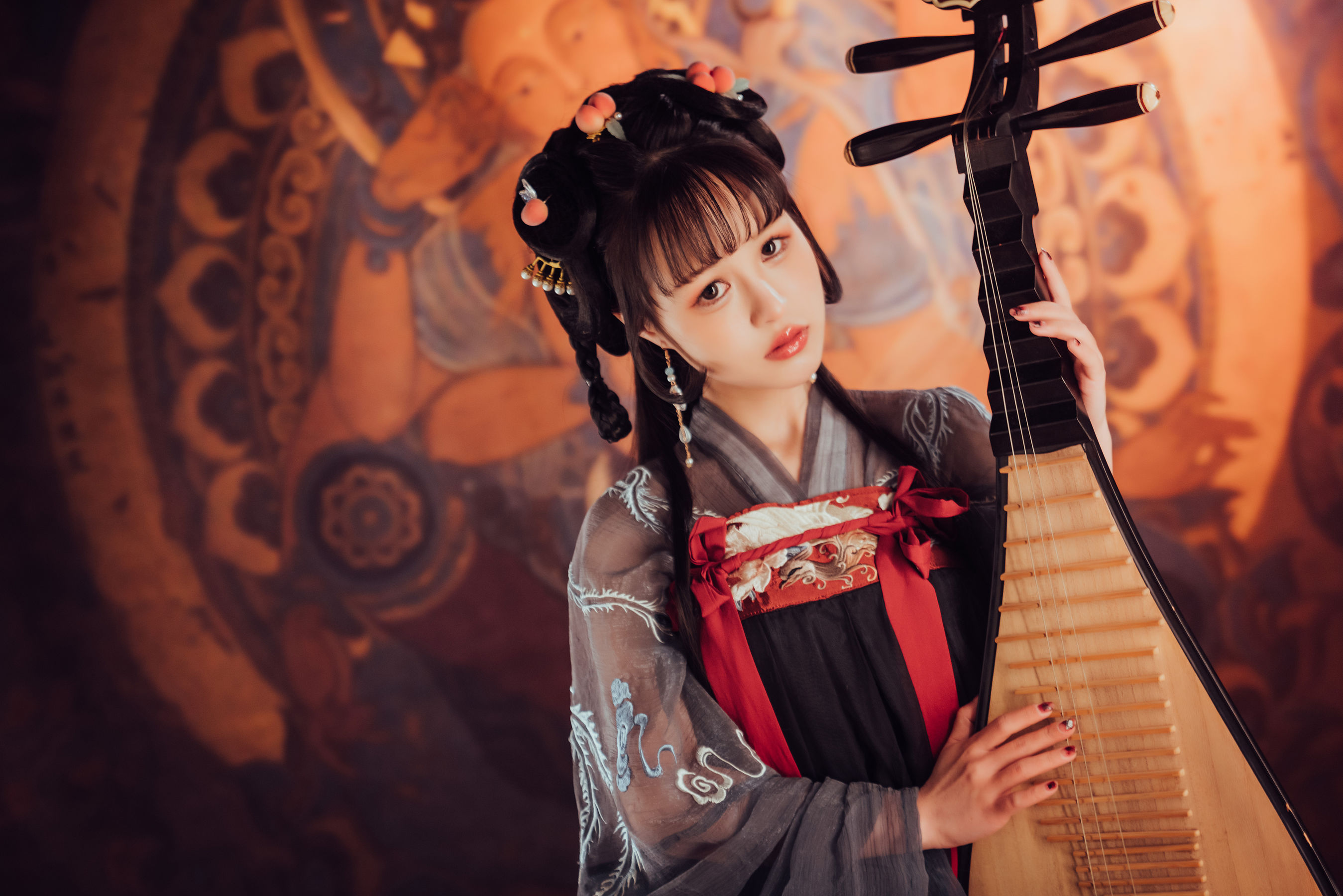 Бамбуковая флейта красивое фото. Китайская музыка. 晕崽ZZ. Девочка Дизи.