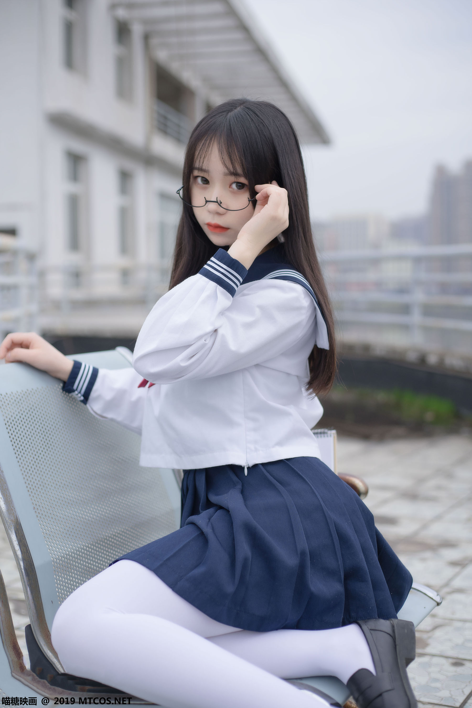 Japanese schoolgirl. Sailor Fuku. Mitsuki Hashimoto. Korean School girl Tights. В школе Корей колготках.